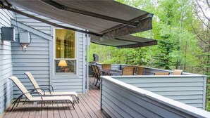 Balcony - Virginia Rail Lane 11 (Bend)