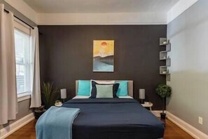 2 soverom, strykejern/-brett, wi-fi og sengetøy