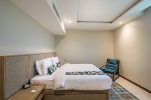房內夾萬、獨特設計、手提電腦工作空間、免費 Wi-Fi