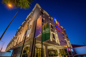 Front of property - Ewaa Express Hotel - Gaber (Riyadh)