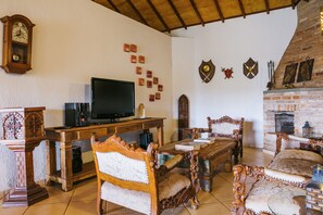 Lobby sitting area - Hotel Itaygua (Ribeirão Preto)
