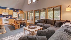 Ferienhütte, Mehrere Betten, Whirlpool | Wohnzimmer