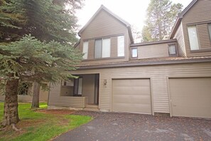 Exterior - Eaglewood Condominium 8 (Bend)