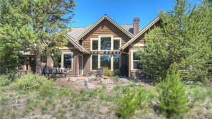 Exterior - 56790 Dancing Rock Loop (Bend)