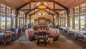 Lobby - 56790 Dancing Rock Loop (Bend)