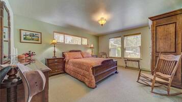 House, Multiple Beds, Kitchen, River View | Bed sheets