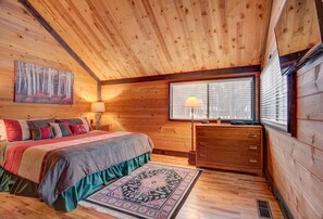 Casa, varias camas, chimenea | Ropa de cama 