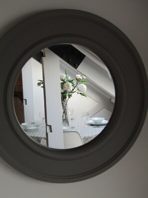 Appartement, salle de bains attenante | Intérieur