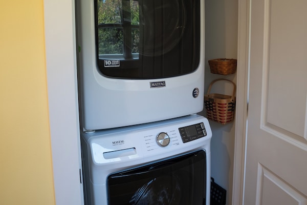 In-home laundry makes longer stays—and trips to the beach—a little easier.