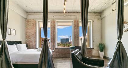 Luxury Downtown Dallas Stay by Amyfinehouse