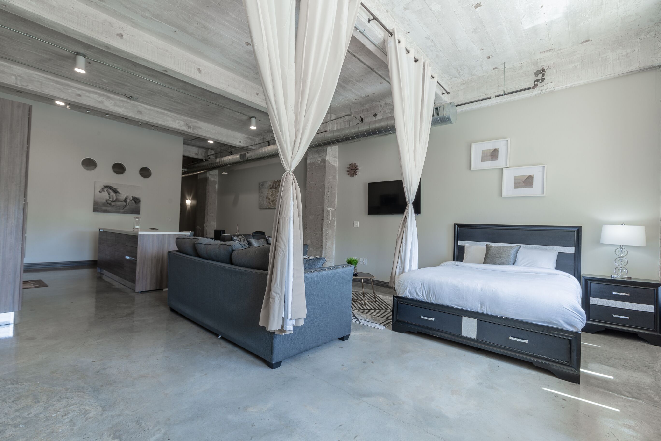 signature apartment, 2 bedrooms, city view | 2 bedrooms, premium bedding, down duvets, pillow-top beds