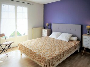 3 Schlafzimmer, Reisekinderbett, kostenloses WLAN, Bettwäsche
