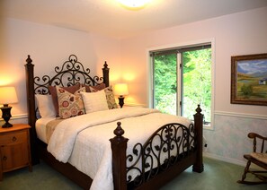 5 chambres, fer et planche à repasser, Wi-Fi gratuit, draps fournis