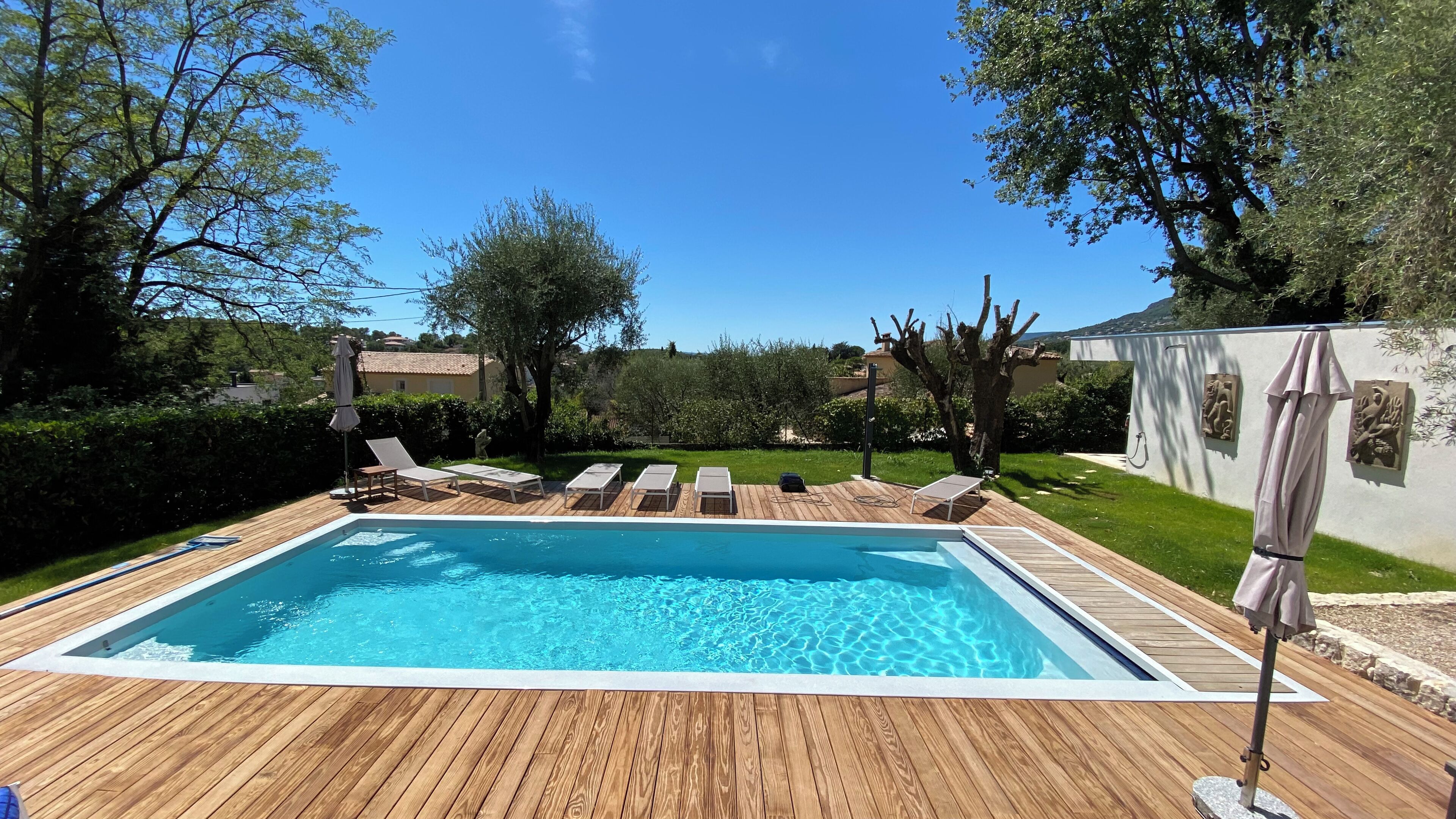 Piscine extérieure, piscine chauffée