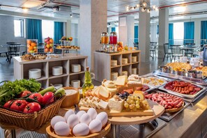 Free daily buffet breakfast - Best Western Gudauri (Kazbegi)