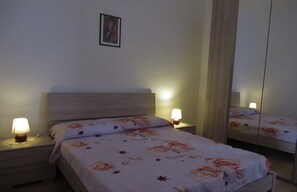 2 bedrooms, desk, iron/ironing board, travel cot