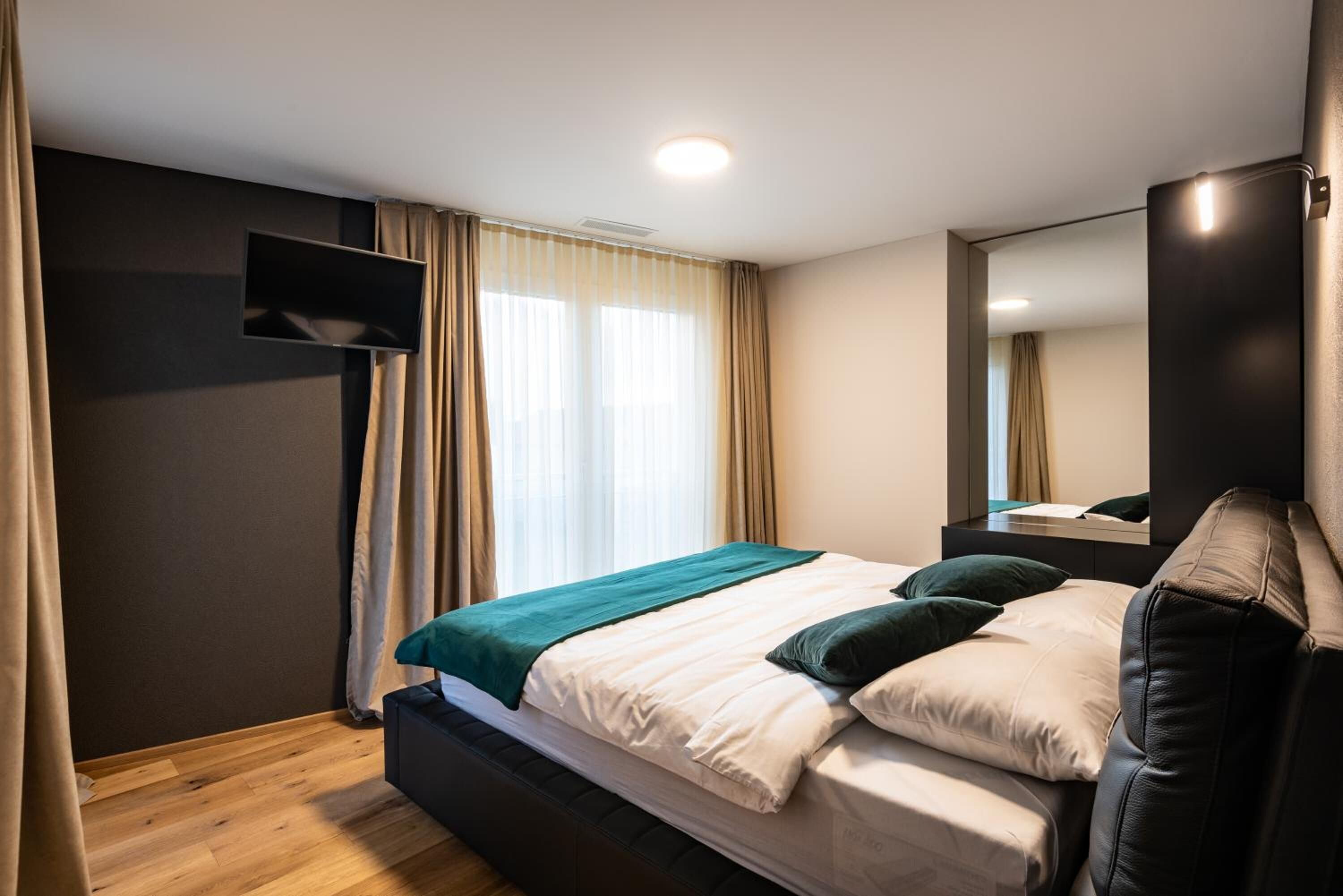 1 bedroom, minibar, in-room safe, desk