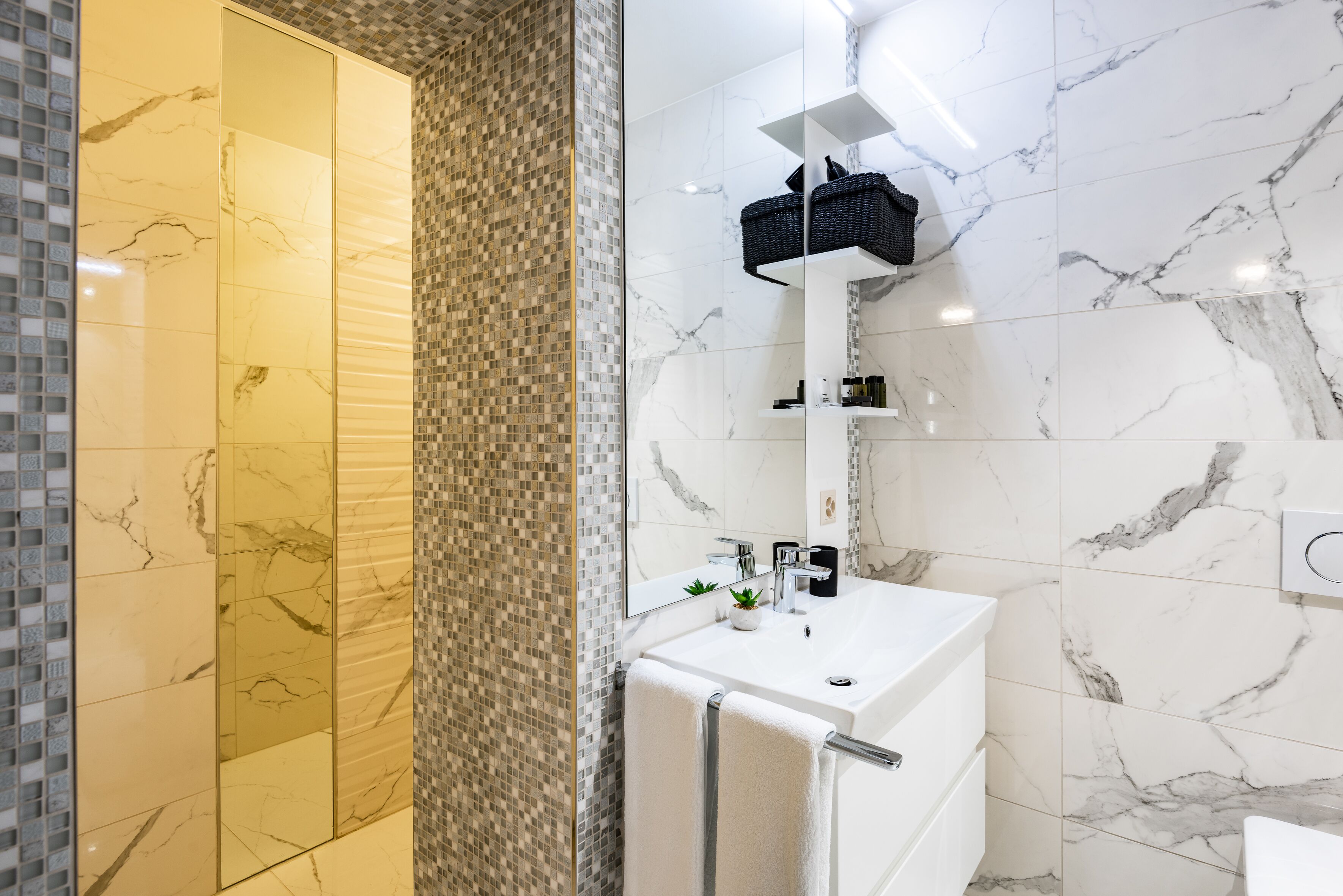 shower, free toiletries, hair dryer, bathrobes