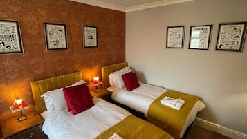 Twin Room (The Shaftesbury)