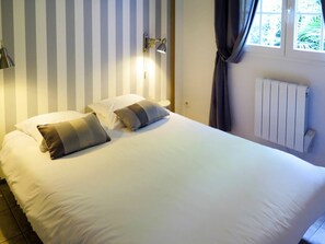 2 Schlafzimmer, Reisekinderbett, kostenloses WLAN