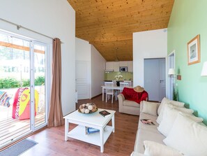 TV - Beautiful apartment for 2 guests with pool, WIFI, TV, terrace and pets allowed (Parentis-en-born)