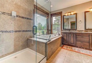 House, Multiple Beds, Hot Tub, River View | Bathroom - Pony Express Way 16795 (Bend)