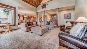 House, Multiple Beds, Hot Tub, River View | Living room - Pony Express Way 16795 (Bend)