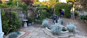 Fabulous house on the river Thames riverside, near Windsor, Heathrow and London