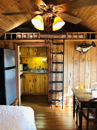 Once a Part of the Beloved Shady Oak Lodge - Cabin 3 w/ Boat Ramp