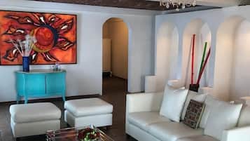 Apartment with Terrace | Living room | 27-inch Smart TV with digital channels, TV