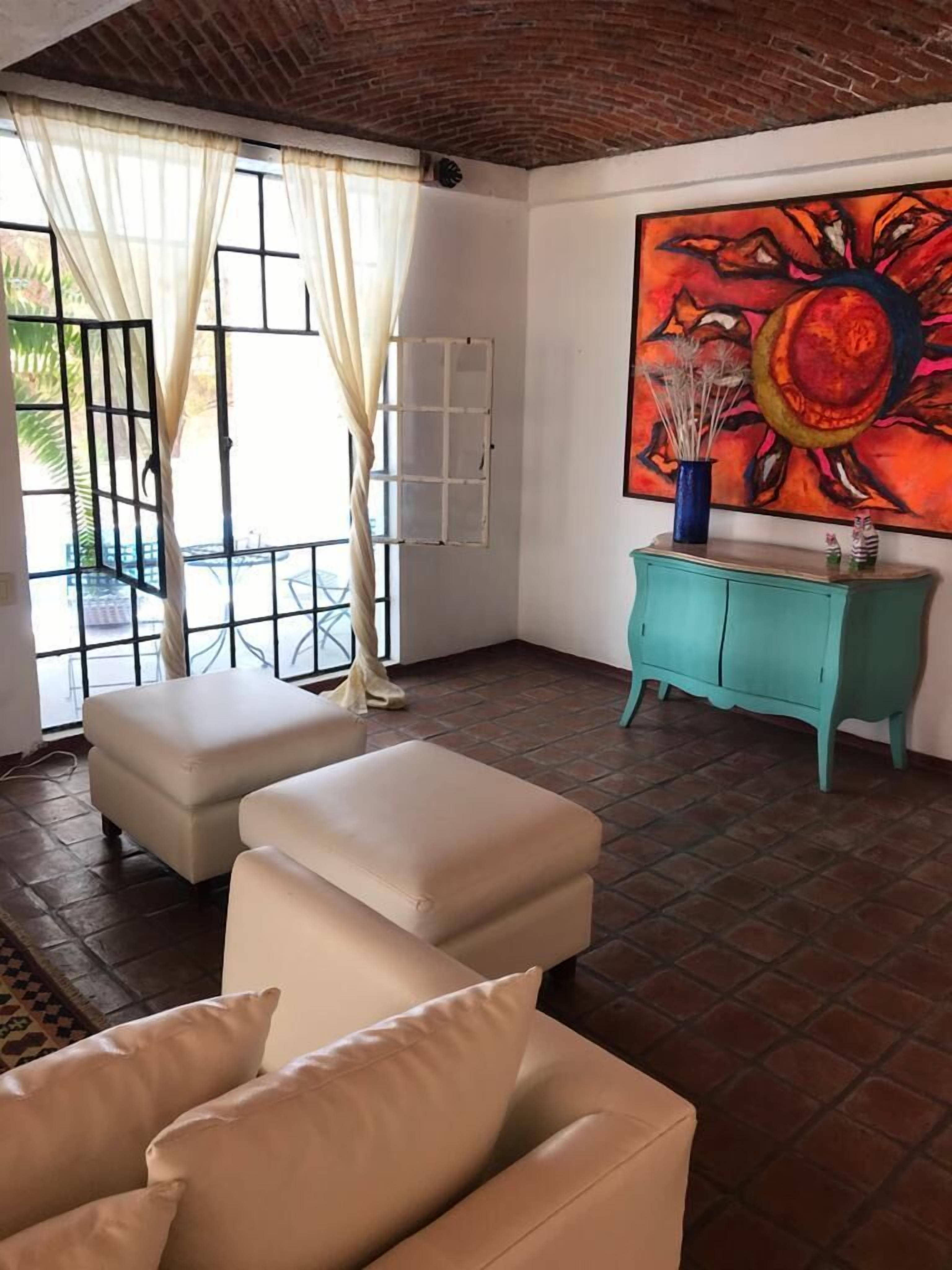 Apartment with Terrace | Living room | 27-inch Smart TV with digital channels, TV