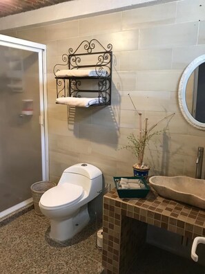 Bathroom - Casa de la Loma (León)