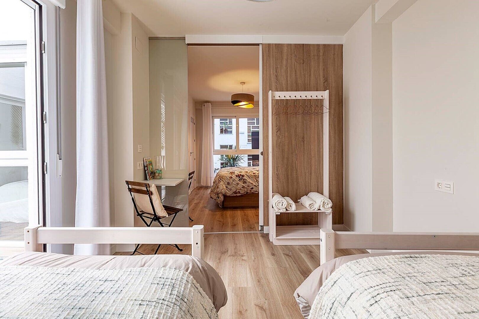 3 makuuhuonetta, silitysrauta/-lauta, vauvan matkasänky, ilmainen Wi-Fi