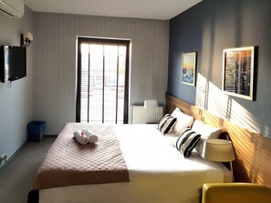 Deluxe Double or Twin Room | Desk, laptop workspace, iron/ironing board, free WiFi - Hotel Willowa (Lublin)