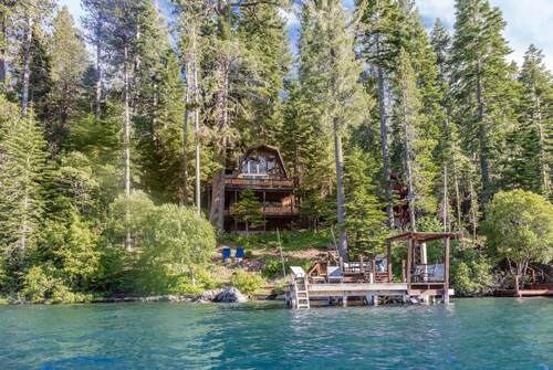 Lakefront Cabin with private pier on Donner Lake