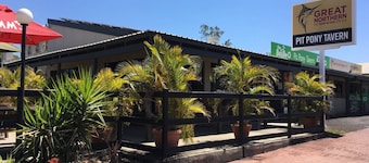Collinsville Motel