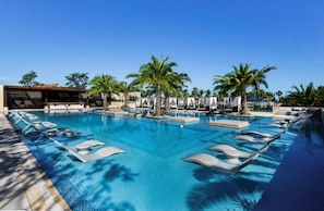 Piscina externa