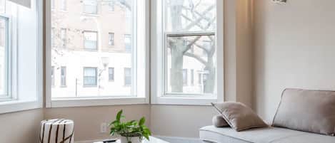 Smart TV, Netflix, streaming services