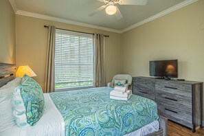 2 Schlafzimmer, BĂŒgeleisen/BĂŒgelbrett, kostenloses WLAN, BettwĂ€sche
