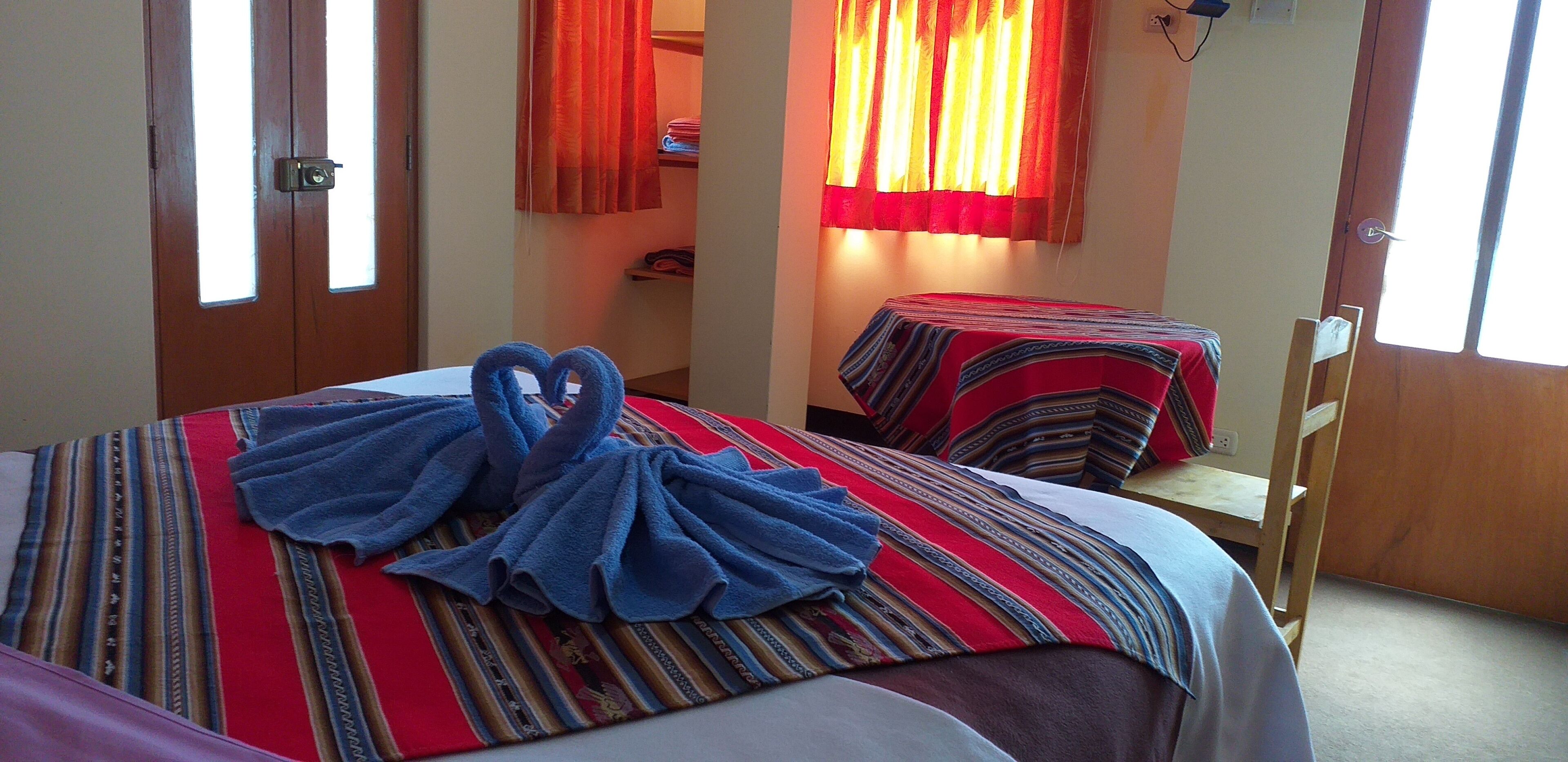 1 slaapkamer, een strijkplank/strijkijzer, gratis wifi, beddengoed