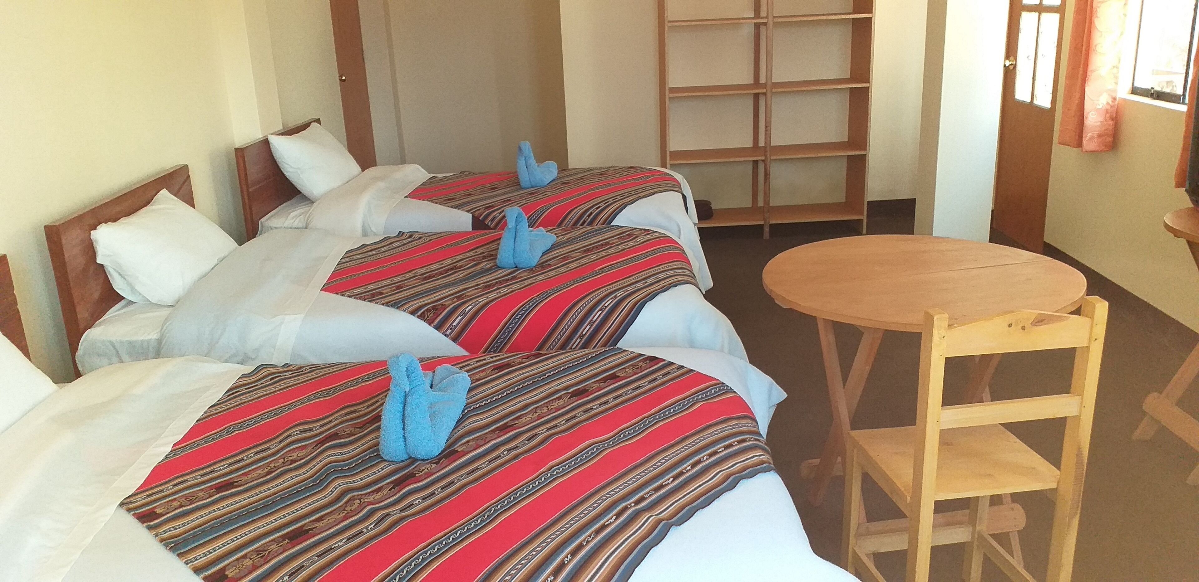 1 chambre, fer et planche à repasser, Wi-Fi gratuit, draps fournis