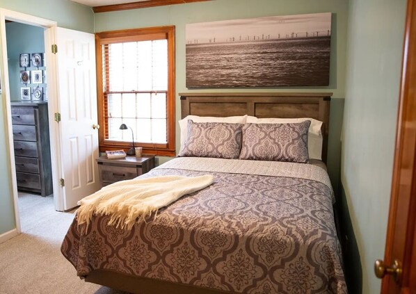 3 bedrooms, free WiFi, bed sheets