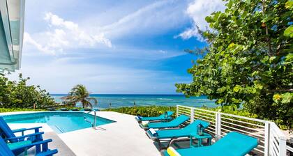 CALYPSO BLUE: Modern Beachfront Villa with Pool and Beautiful Sunsets!