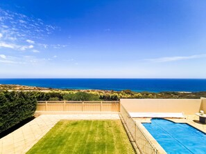 Outdoor pool - Moana♥Incredible 180 Degree Ocean View✔Families (Moana)