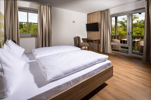 1 bedroom, internet, bed sheets