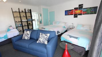 Soundproofing, iron/ironing board, free WiFi, bed sheets