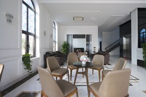 Lobby - Boston Hotel (Ha Long)