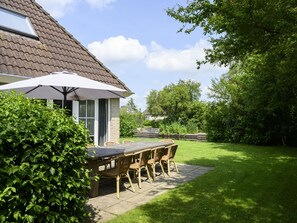 Buiten dineren