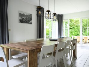 Dining - Bungalowpark It Wiid by Interhome (Eernewoude)