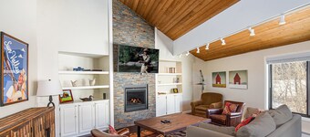 SPECTACULAR BALDY VIEW REMODELED 2 BD TOWNHOME NEXT TO LIFTS! LUXURY! LOCATION!